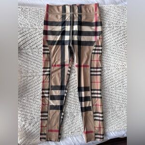Great condition kids Burberry leggings size 6